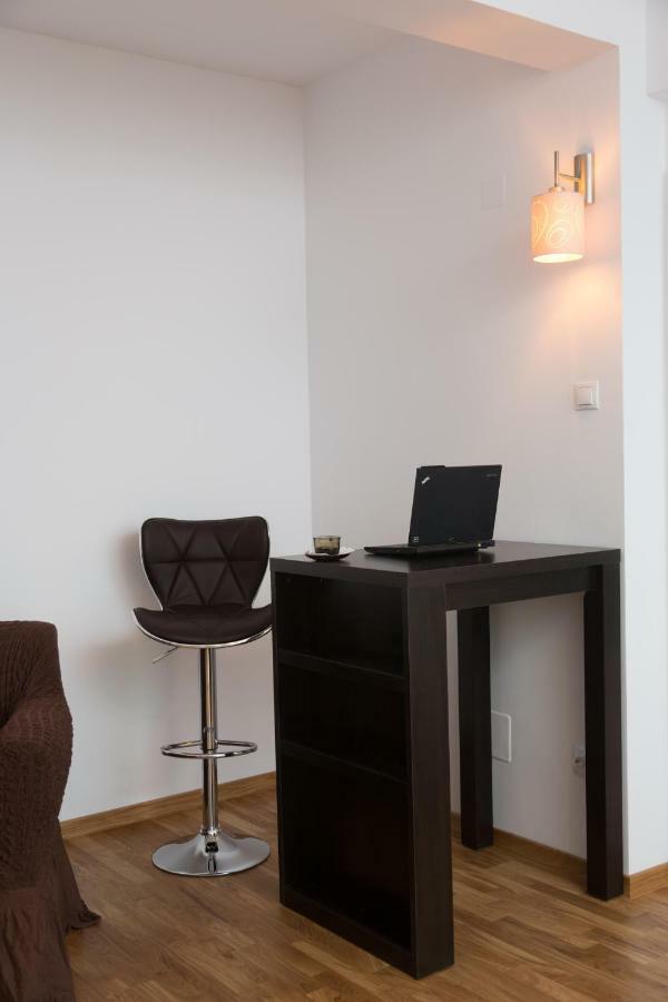Central Luxury Flat With Terrace - Adela Accommodation - Ideal For Long Stays Bucharest Exterior photo