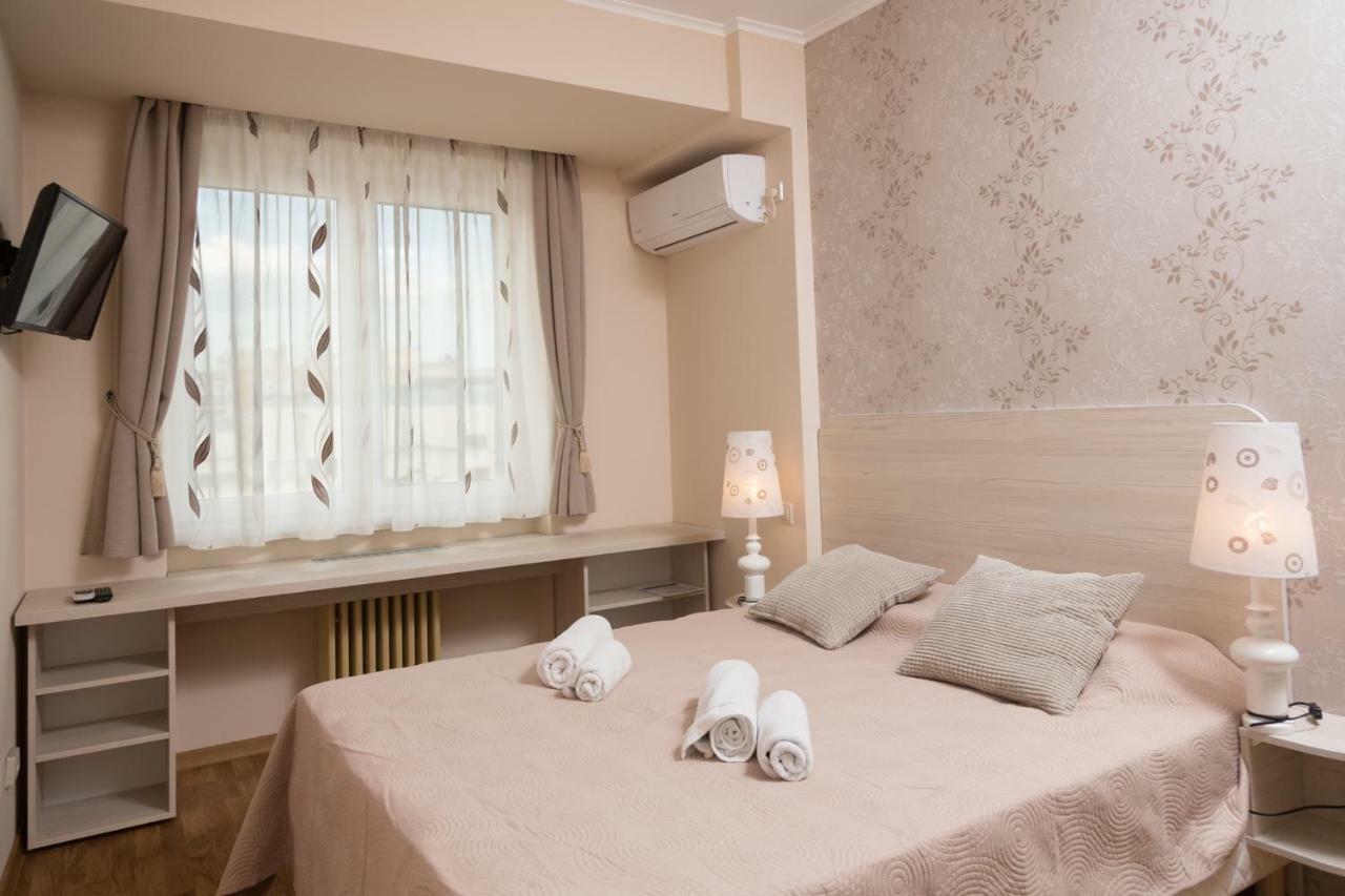 Central Luxury Flat With Terrace - Adela Accommodation - Ideal For Long Stays Bucharest Exterior photo