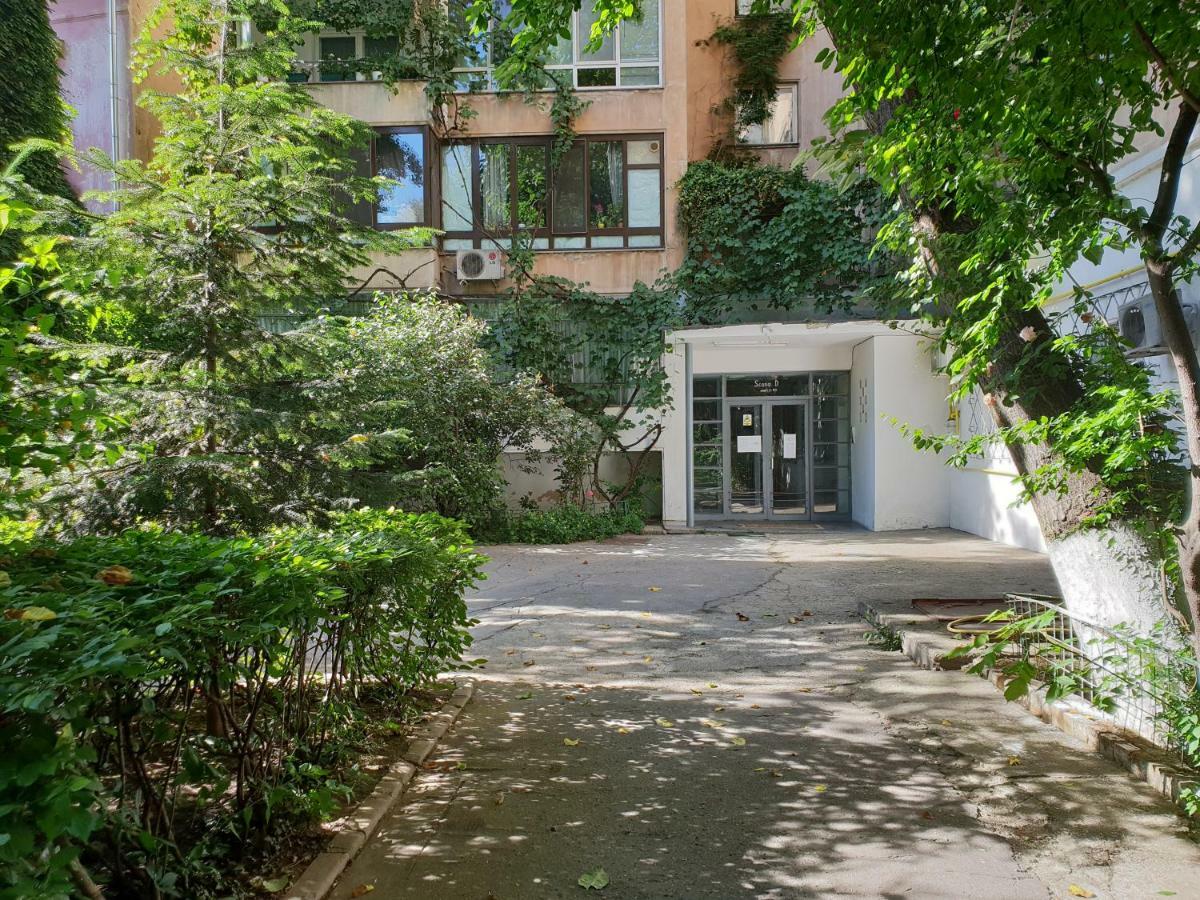 Central Luxury Flat With Terrace - Adela Accommodation - Ideal For Long Stays Bucharest Exterior photo