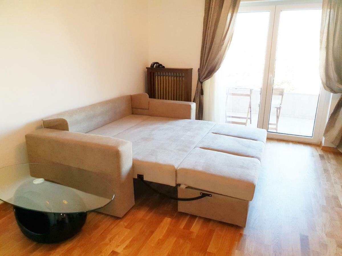 Central Luxury Flat With Terrace - Adela Accommodation - Ideal For Long Stays Bucharest Exterior photo